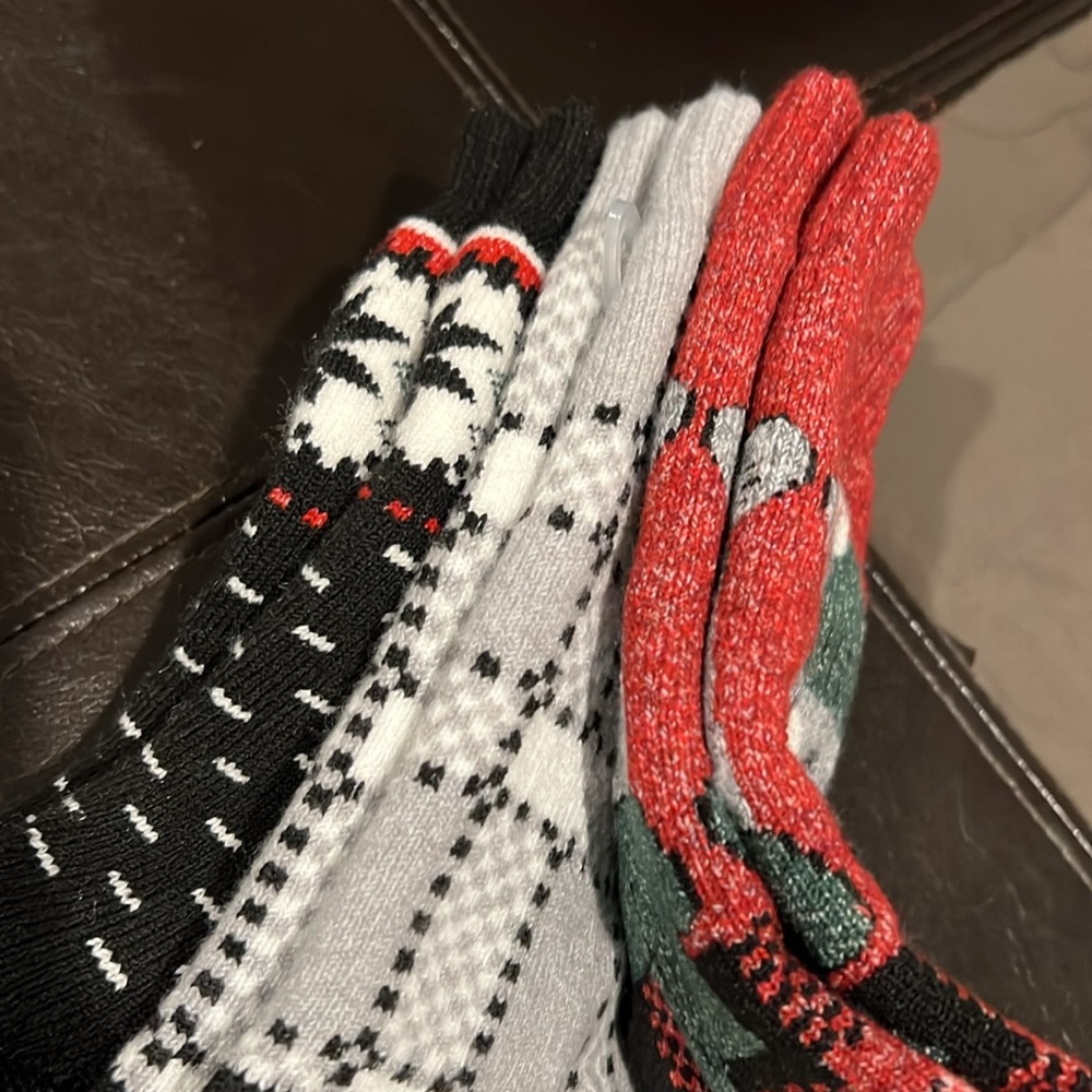 New Set of 3 pairs Cuddl Duds Holiday Lounge Socks 🧦 - Picture 12 of 12